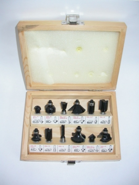 Afbeeldingen van RvSTools DHZ Frezensets schacht 8mm 12 delig