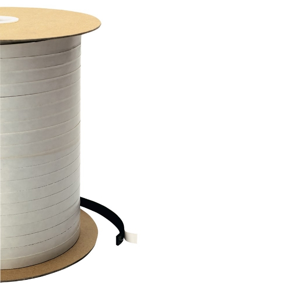 Afbeeldingen van illbruck Celrubber TN016 10 x 3mm 100 meter zwrt neopreen