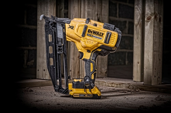 Afbeeldingen van DeWALT Tacker DCN660D2 18V