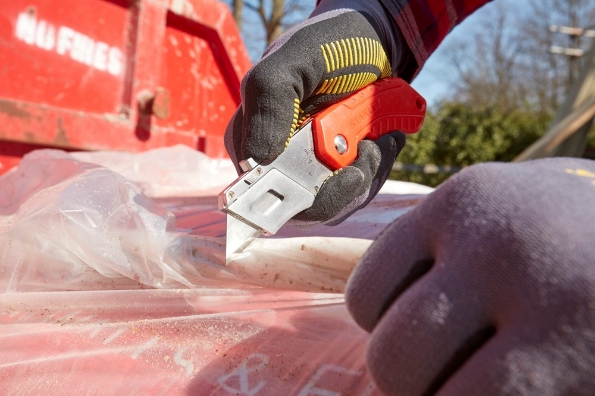 Afbeeldingen van STANLEY Vouwbaar Veiligheidsmes 0-10-243