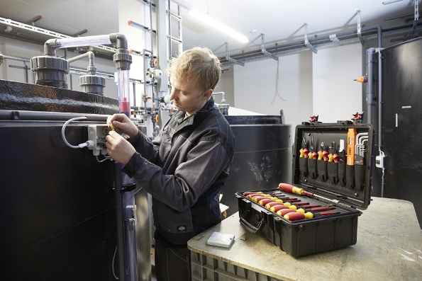 Afbeeldingen van Wiha Gereedschapset elektricien Competence XL assorti 81-delig incl. koffer 9300