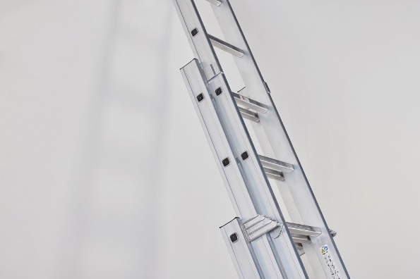 Afbeeldingen van Altrex Aluminium ladder - 3-delige reformladder Kibo KRU 3 x 8