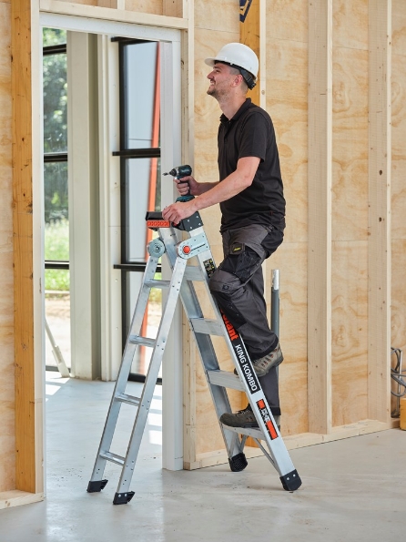 Afbeeldingen van Altrex trap King Kombo 3in1 6+3.  Stahoogte 2.00 mtr, Werkhoogte max 4.00 mtr