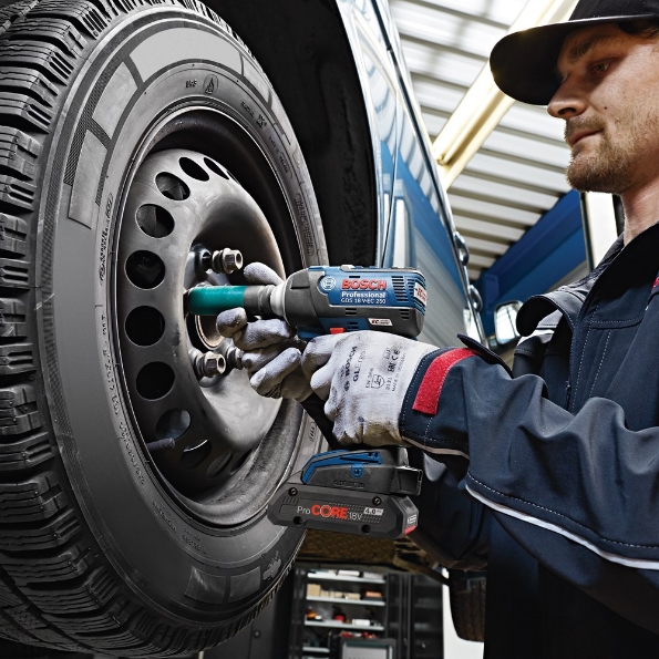 Afbeeldingen van Bosch Accu en lader Starterset ProCORE18V 2x 4,0Ah