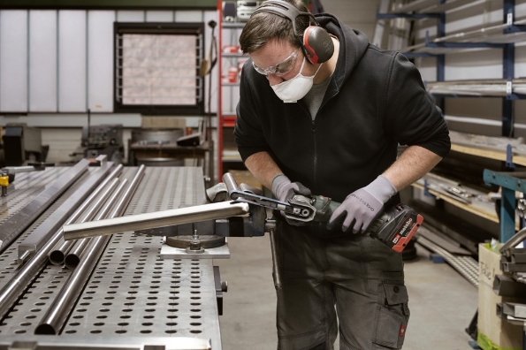 Afbeeldingen van Metabo Accu-bandvijl BF 18 LTX 90