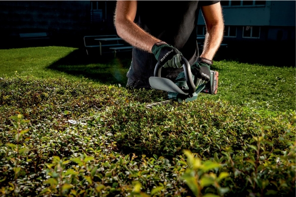 Afbeeldingen van Metabo Accu-heggenschaar AHS 18-55 V