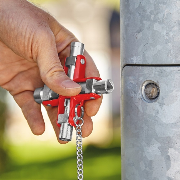 Afbeeldingen van Knipex universele sleutel voor schakelkasten en afsluitsystemen
