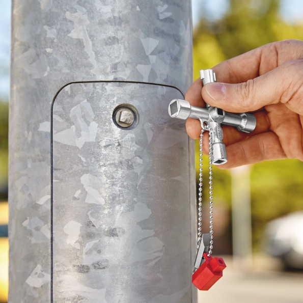 Afbeeldingen van KNIPEX Schakelkastsleutel, voor alle standaard schakelkasten en afsluitsystemen 5,6,8,9 mm