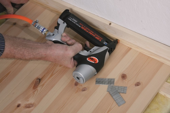 Afbeeldingen van TJEP Pneumatische Brad-tacker F-18/50