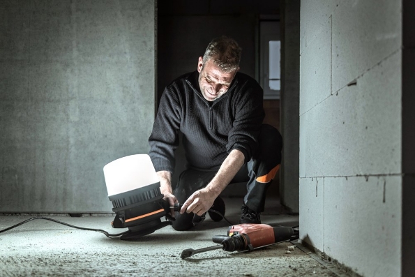 Afbeeldingen van Brennenstuhl 360° led straler 97w