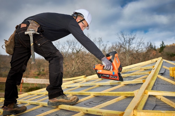 Afbeeldingen van Paslode IM90XI Stripnagelapparaat op gas (50-90mm)