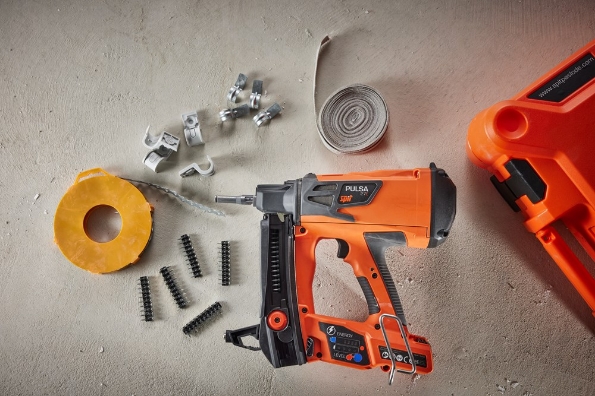 Afbeeldingen van SPIT Snoerloos nagelapparaat voor installatie PULSA 27E