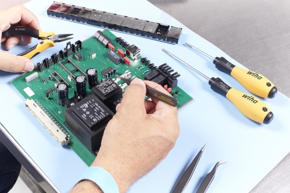 Afbeeldingen van Wiha smd-pincetset professioneel ESD 4-delig